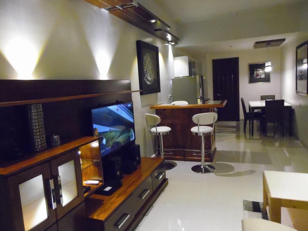 Avalon Condominium Cebu Room photo